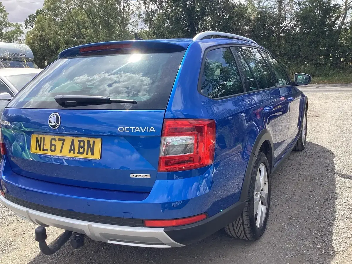 Used Skoda Octavia Scout 4x4 2017 Blue Estate