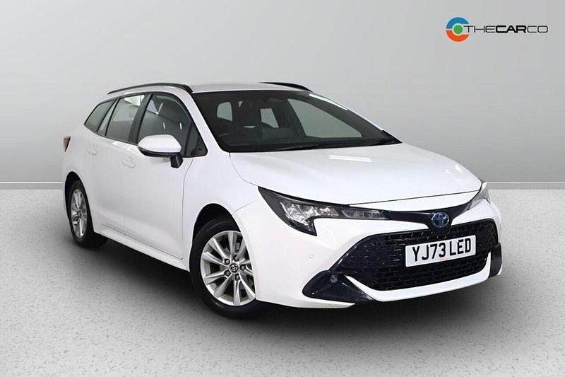 White Used 2024 Toyota Corolla Estate | £19,975 (Fair price) - Image 1/3