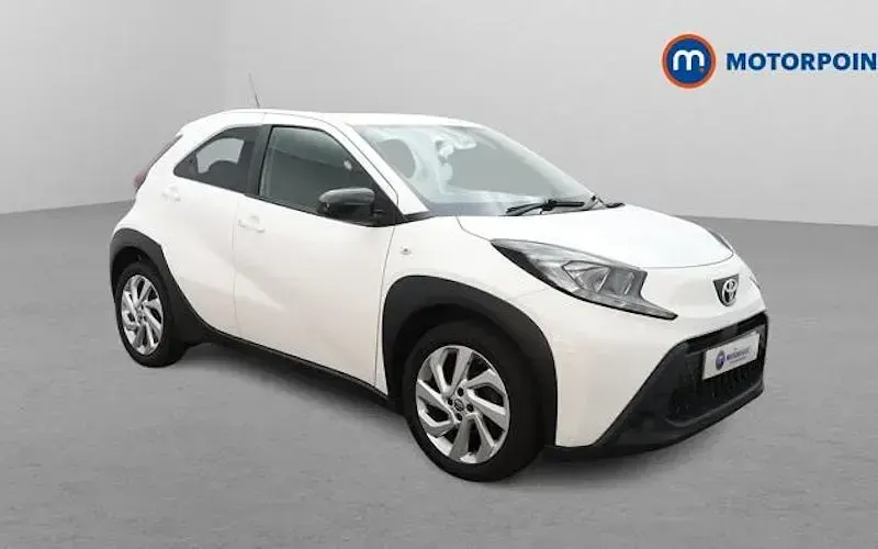 Used Toyota Aygo X PURE 72 HP (52 kW) 2025 SUV