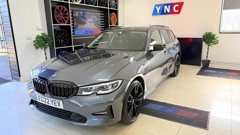 Used BMW 330e Comfort Edition 288 HP (211 kW) 2022 Grey Estate