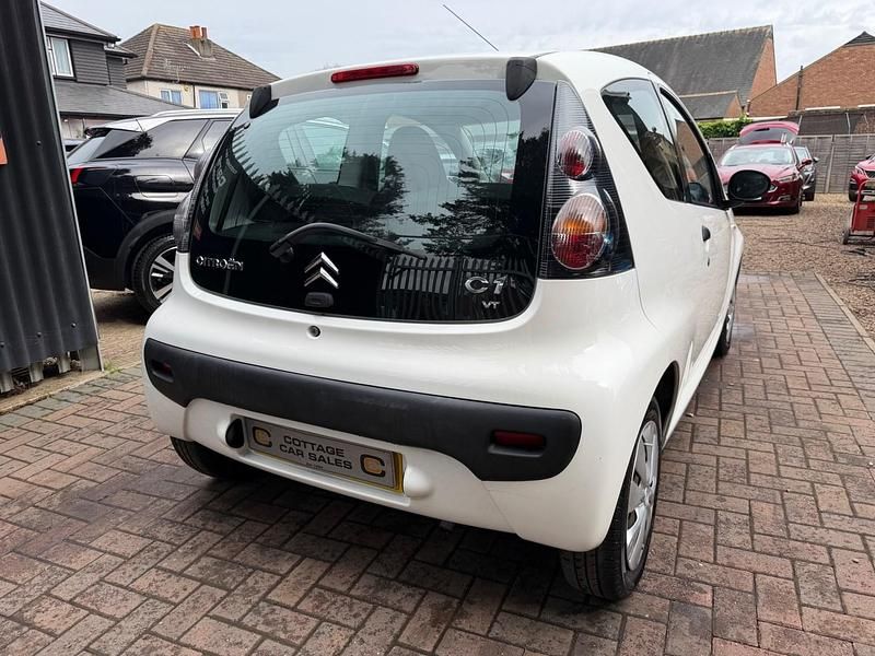 Usado Citroën C1 68 HP (50 kW) 2011 Branco Citadino