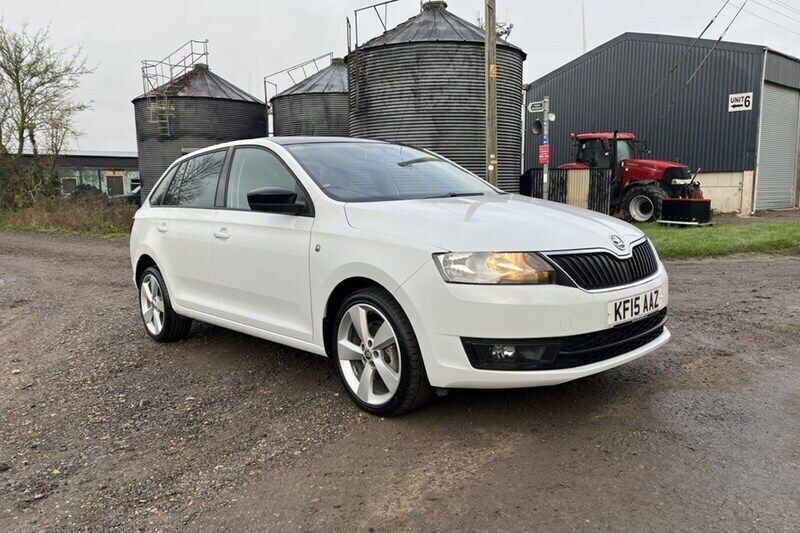 Used 2015 Skoda Rapid Sport | £5,496 (Fair price) - Image 1/1