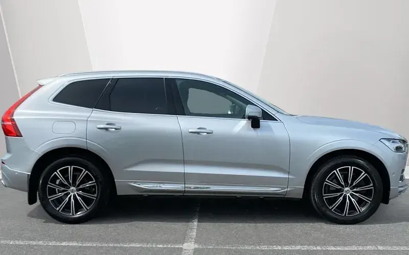 Used Volvo XC60 Inscription 190 HP (139 kW) 2020 Silver SUV
