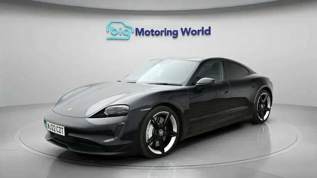 Begagnad Porsche Taycan Performance Package 11 kW (15 HK) 2022 Sedan