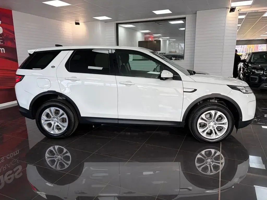 Used Land Rover Discovery Sport S 204 HP (150 kW) 2021 White SUV