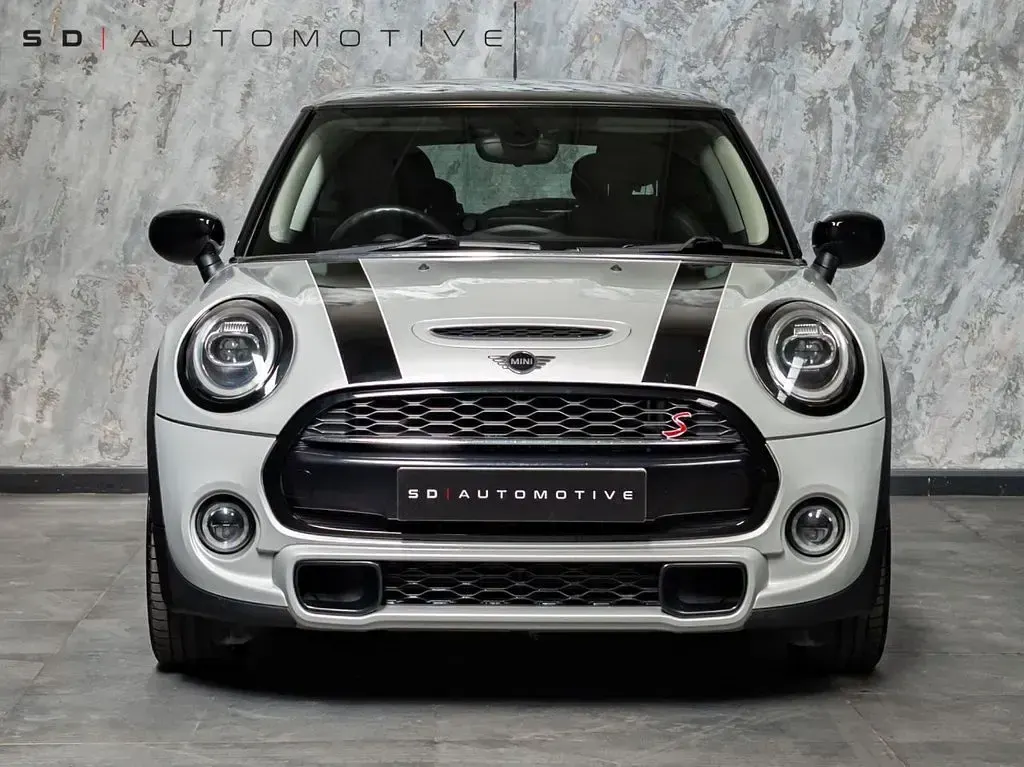 Used Mini Cooper S Exclusive 192 HP (141 kW) 2020 Silver Hatchback