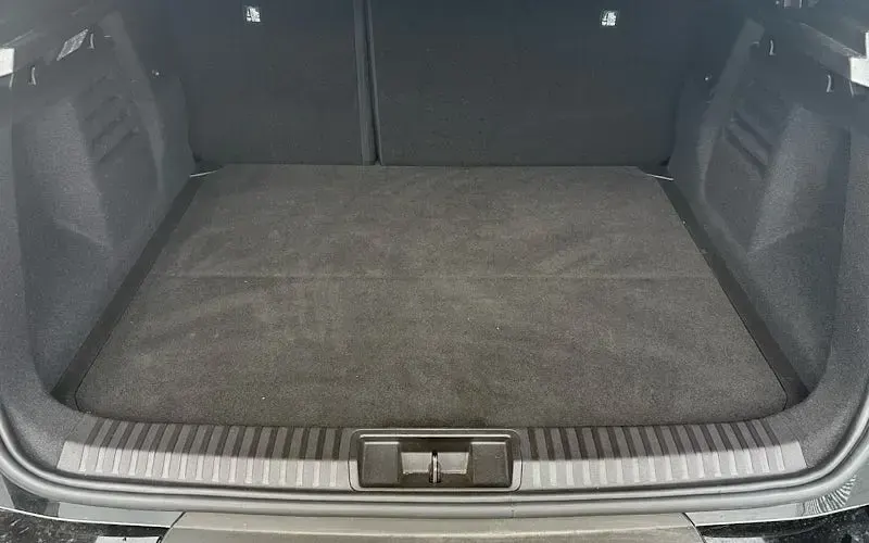 Second-hand Renault Symbioz Techno 143 CP (105 kW) 2025 Negru SUV