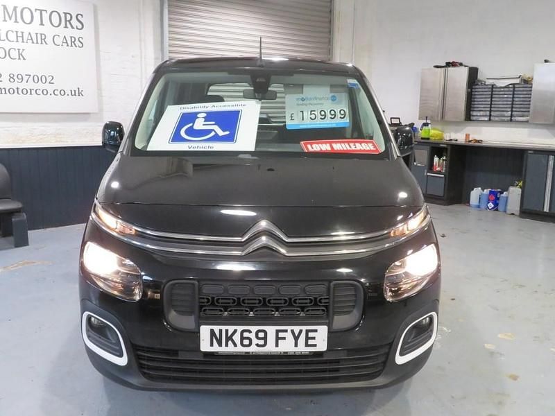 Used Citroën Berlingo Feel 2020 Black MPV