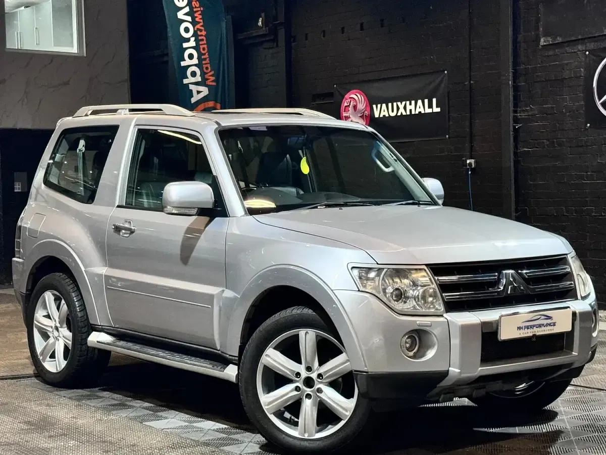 Used Mitsubishi Shogun 168 HP (123 kW) 2007 Silver SUV