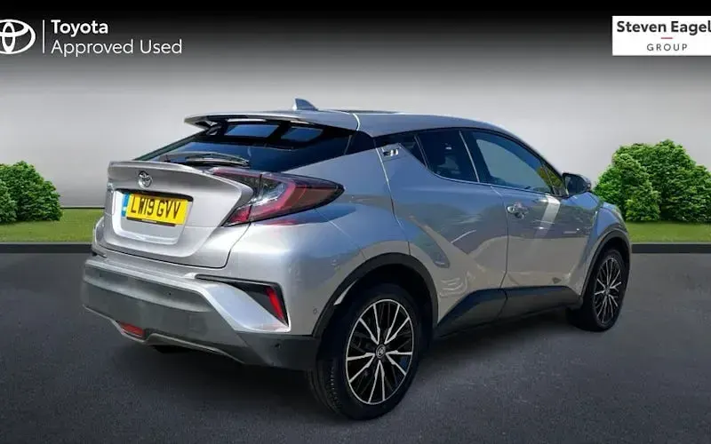 Used Toyota C-HR 116 HP (85 kW) 2019 Silver SUV