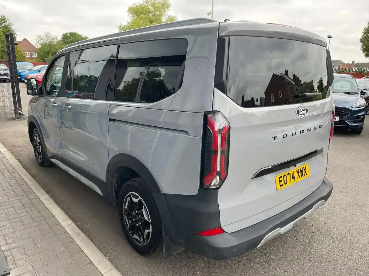 Used Ford Tourneo Custom Active 170 HP (125 kW) 2024 Grey Van