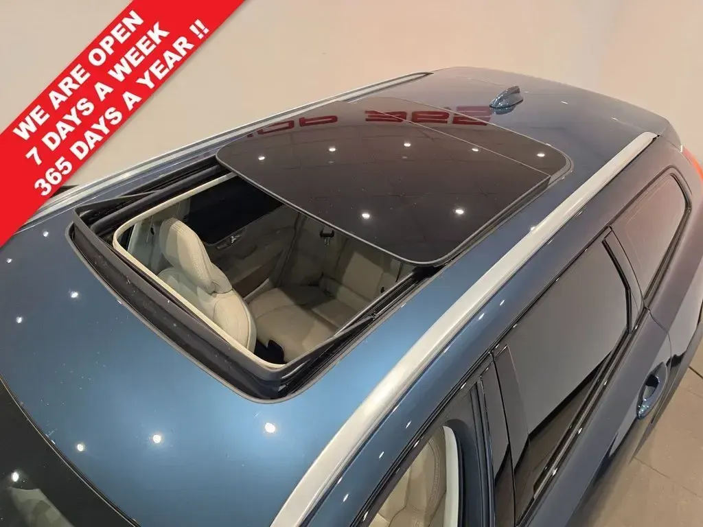 Used Volvo V90 CC Plus 250 HP (183 kW) 2020 Blue Estate