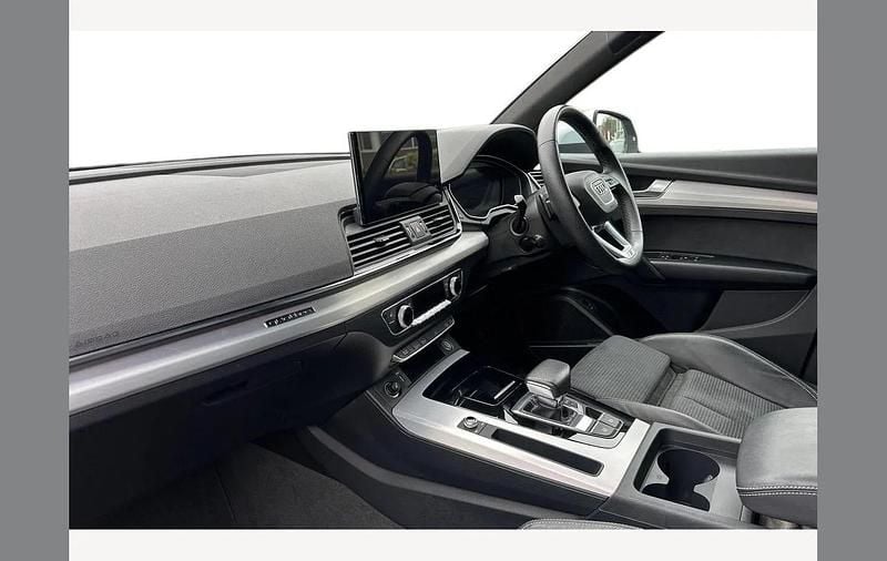 Usado Audi Q5 Sportback S-Line 204 HP (150 kW) 2023 Prateado SUV