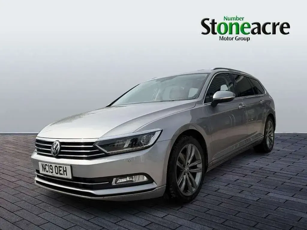 Used VW Passat GT 150 HP (110 kW) 2019 Silver Estate