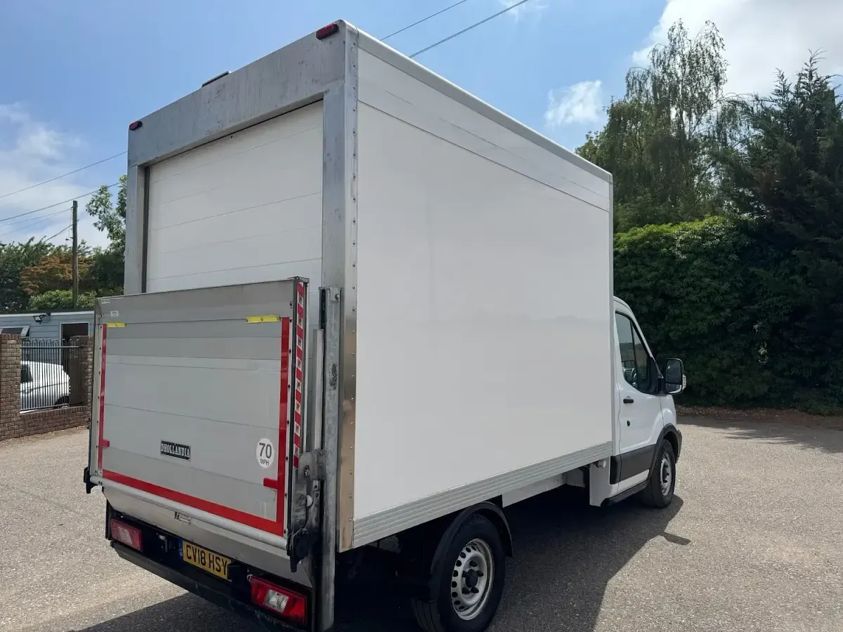 Used Ford Transit 130 HP (95 kW) 2018 White Van