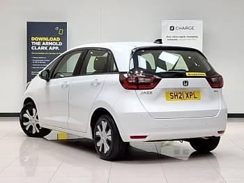Used Honda Jazz Hybrid 109 HP (80 kW) 2021 White Hatchback