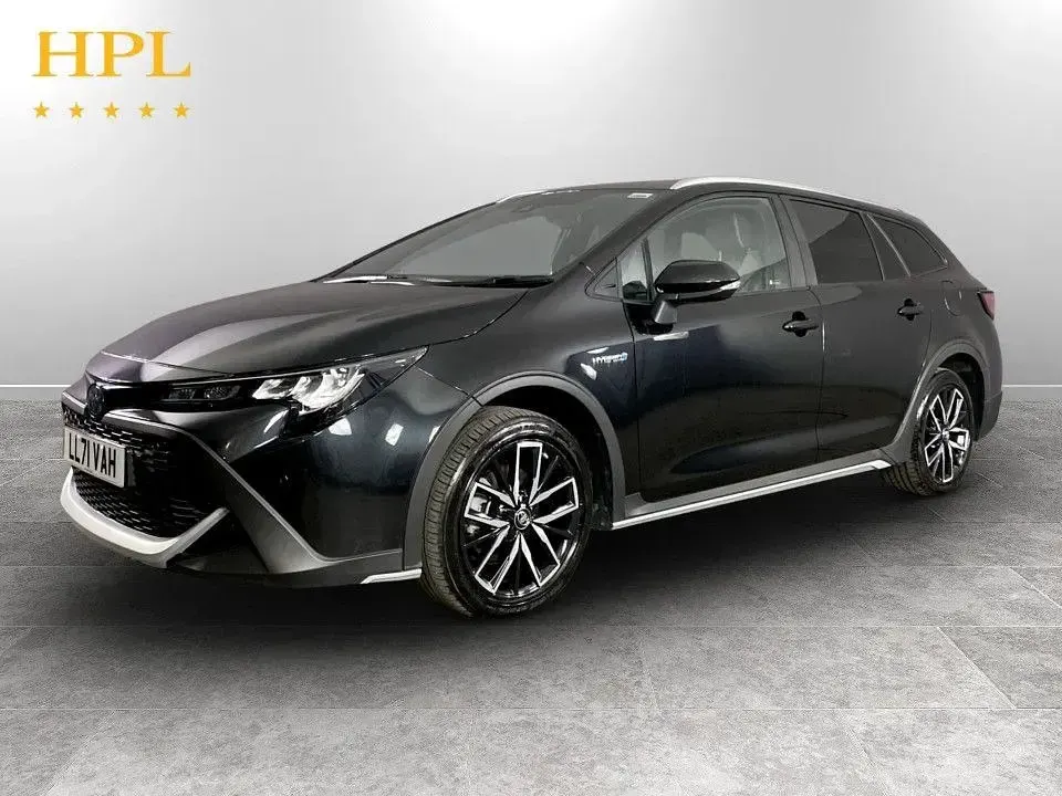 Used Toyota Corolla 122 HP (89 kW) 2021 Black Estate