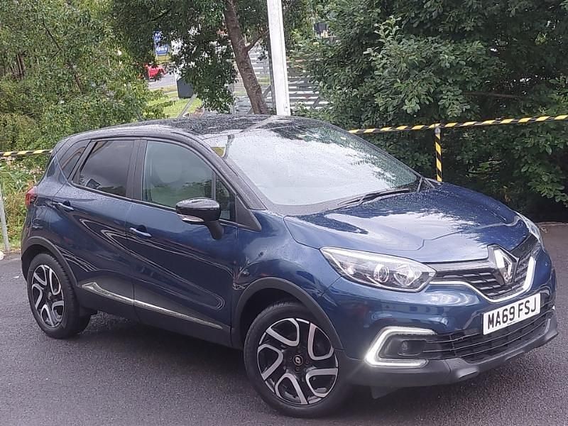 Blue Used 2019 Renault Captur Iconic SUV | £10,998 (Fair price) - Image 1/4