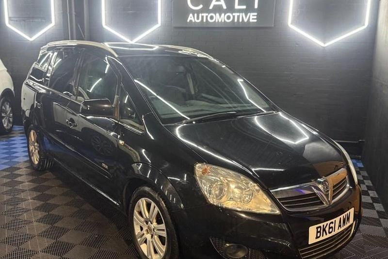 Used Vauxhall Zafira Design Edition 140 HP (102 kW) 2011 Black MPV