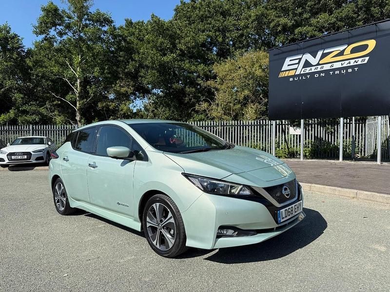 Silver Used 2018 Nissan Leaf N-Connecta Hatchback | £7,495 (Fair price) - Image 1/4