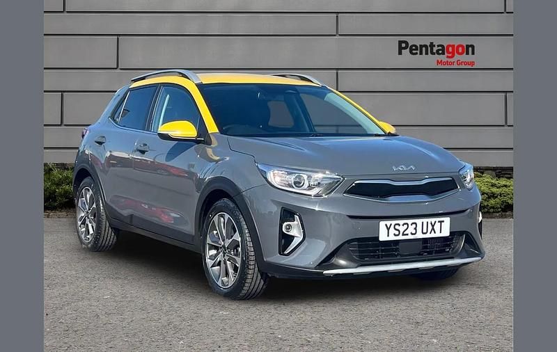 Used Kia Stonic 99 HP (72 kW) 2023 Grey SUV