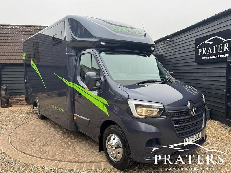 Used Renault Master Business 2022 White MPV