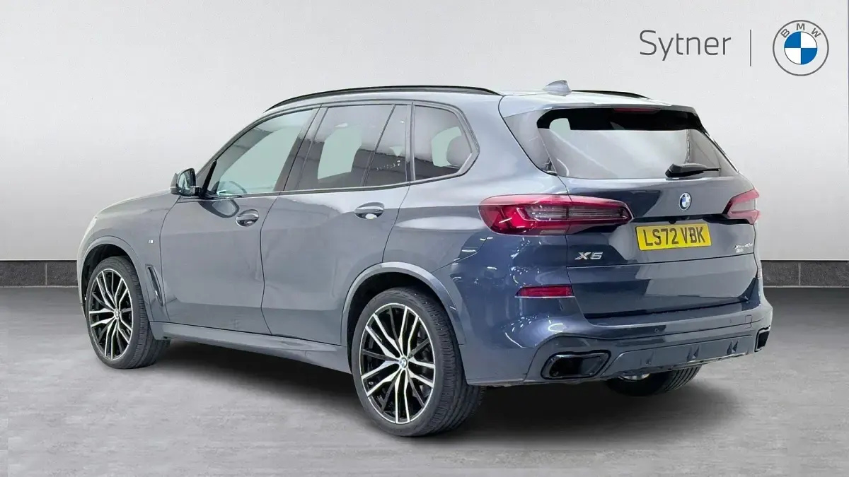 Używany BMW X5 M Sport 335 KM (246 kW) 2022 Szary SUV