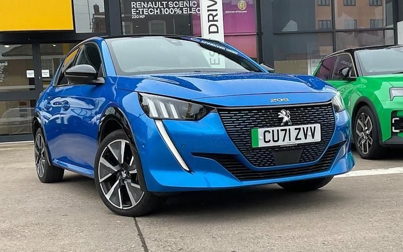 Usado Peugeot e-208 Premium 100 kW (136 CV) 2022 Utilitario