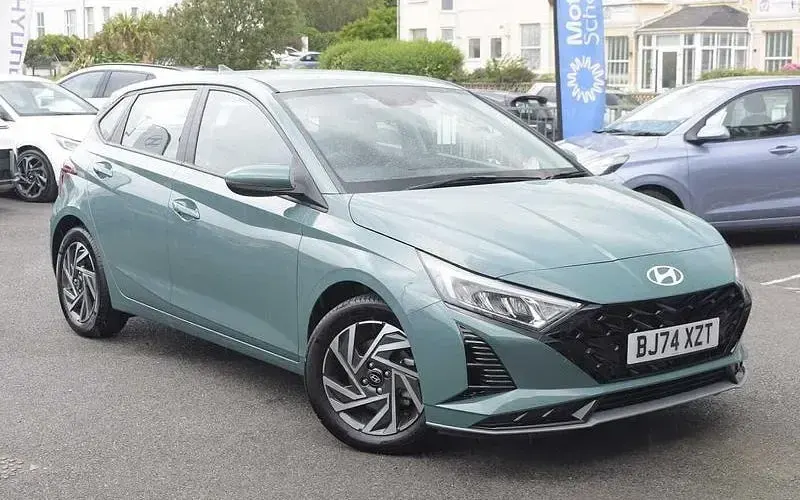 Used Hyundai i20 Advanced 101 HP (74 kW) 2024 Hatchback