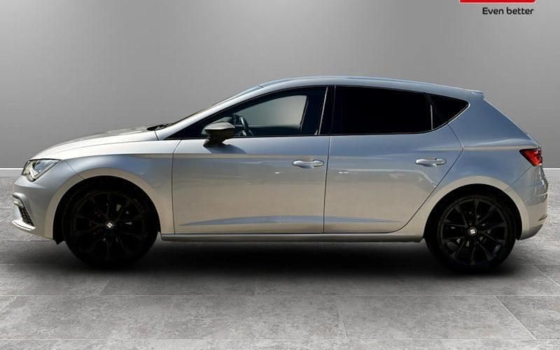 Begagnad Seat Leon Black Edition 150 HK (110 kW) 2020 Halvkombi