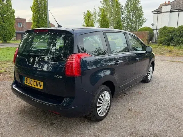 Used Peugeot 5008 Active 2010 Blue MPV
