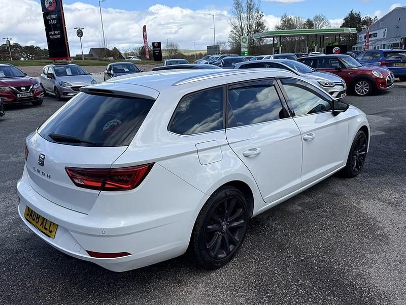 Begagnad Seat Leon XCELLENCE 2018 Vit Kombi