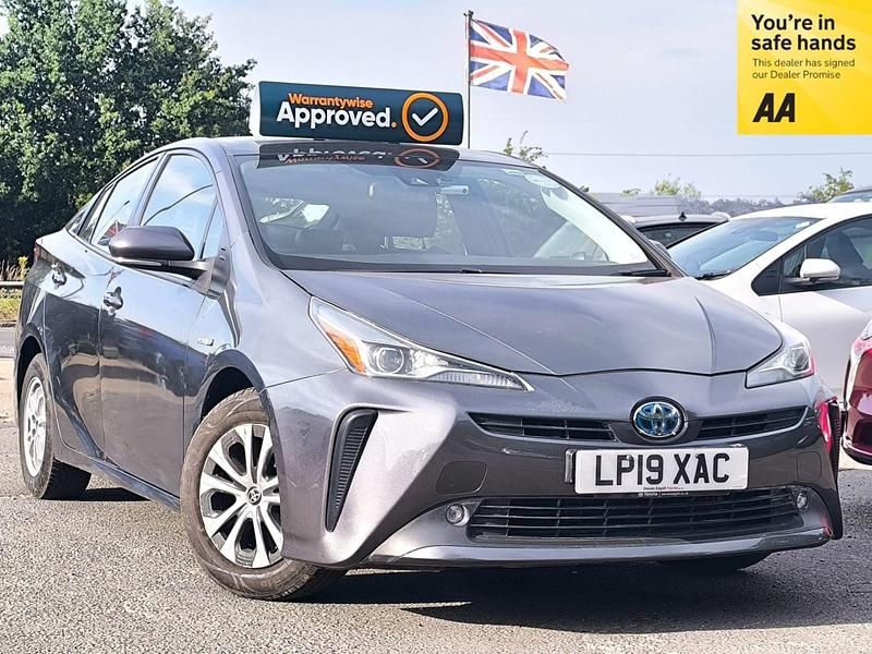 Grey Used 2019 Toyota Prius Active Hatchback | £16,995 - Image 1/4