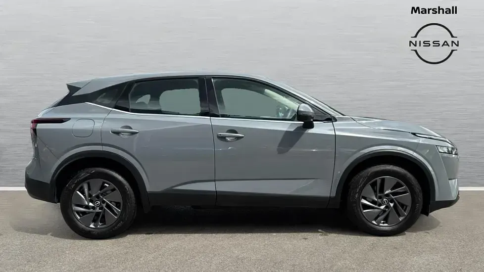 Used Nissan Qashqai Acenta Premium 158 HP (116 kW) 2024 Grey SUV