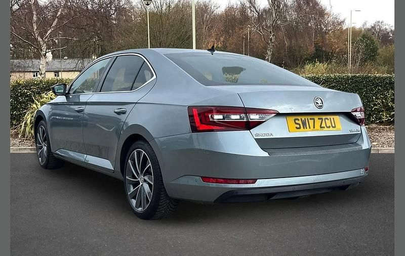 Used Skoda Superb 187 HP (137 kW) 2017 Business grey metallic Hatchback