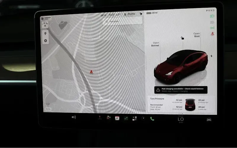 Used Tesla Model Y Long Range AWD 378 kW (514 HP) 2023 Red SUV