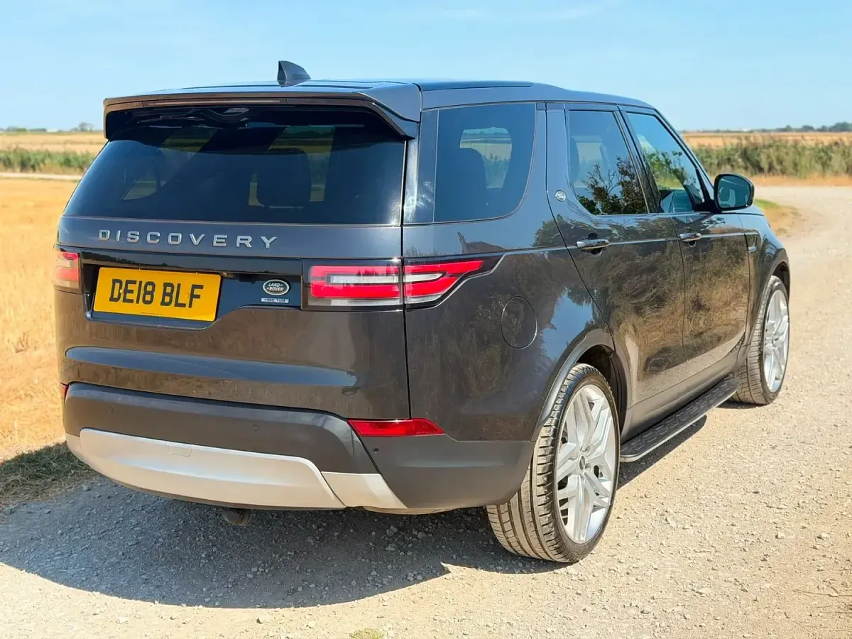 Used Land Rover Discovery 5 HSE 2018 Grey SUV