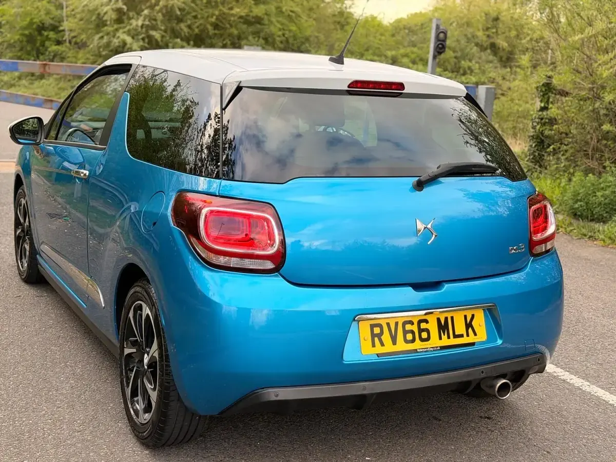 Used DS Automobiles DS3 Elegance 82 HP (60 kW) 2016 Blue Hatchback