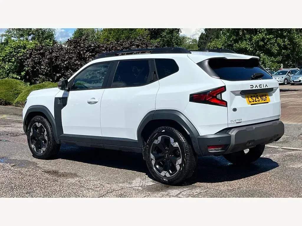 Used Dacia Duster Extreme 2025 White SUV