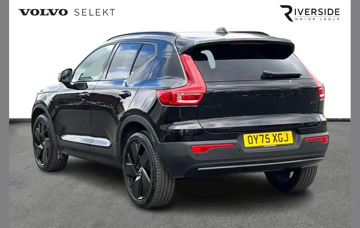 Used Volvo XC40 Plus 197 HP (144 kW) 2025 Onyx black SUV