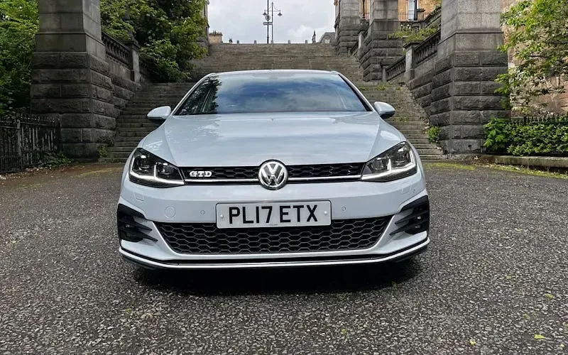 Used VW Golf VII GTD 184 HP (135 kW) 2017 Silver Hatchback