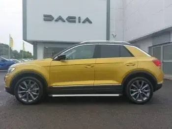 Used VW T-Roc Design 150 HP (110 kW) 2018 Yellow SUV