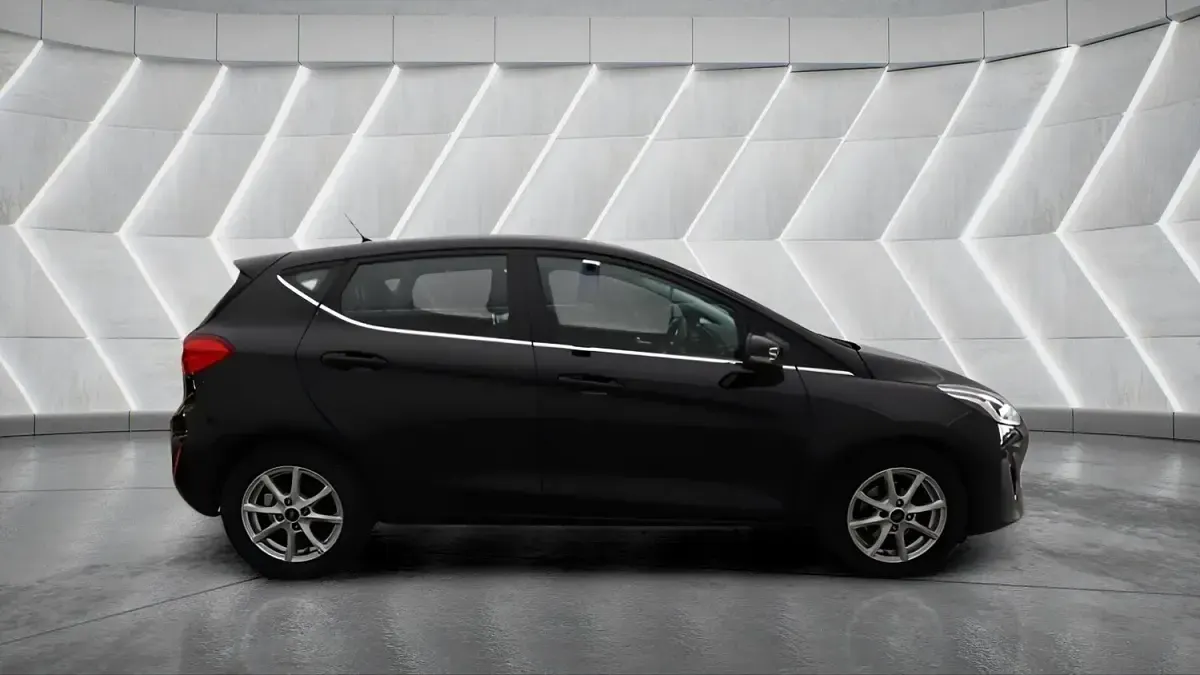 Used Ford Fiesta Zetec 98 HP (72 kW) 2018 Black Hatchback