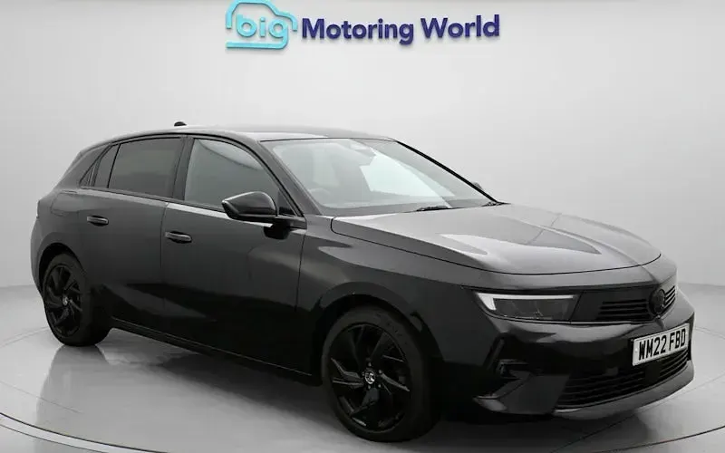 Used Vauxhall Astra GS Line 131 HP (96 kW) 2025 Hatchback