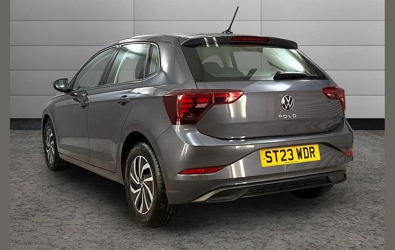 Used VW Polo Life 95 HP (69 kW) 2023 Grey Hatchback