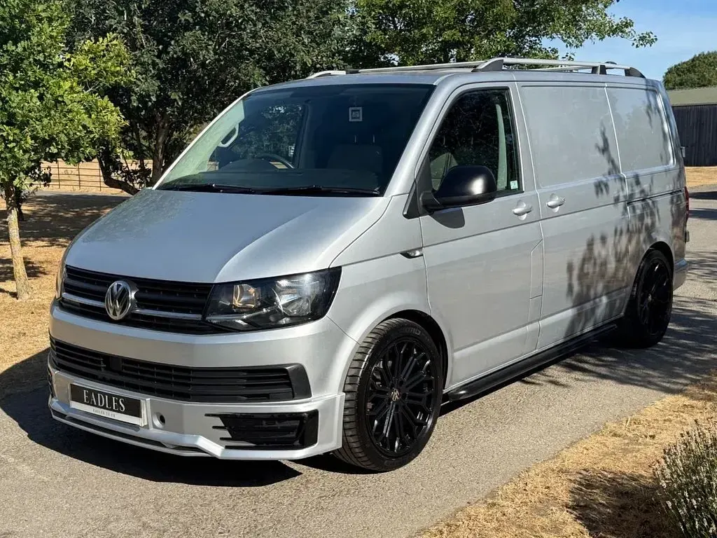 Used VW T6 Trendline 102 HP (75 kW) 2018 Silver Van