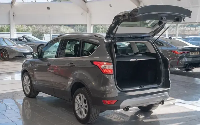 Used Ford Kuga Titanium 120 HP (88 kW) 2017 Grey SUV
