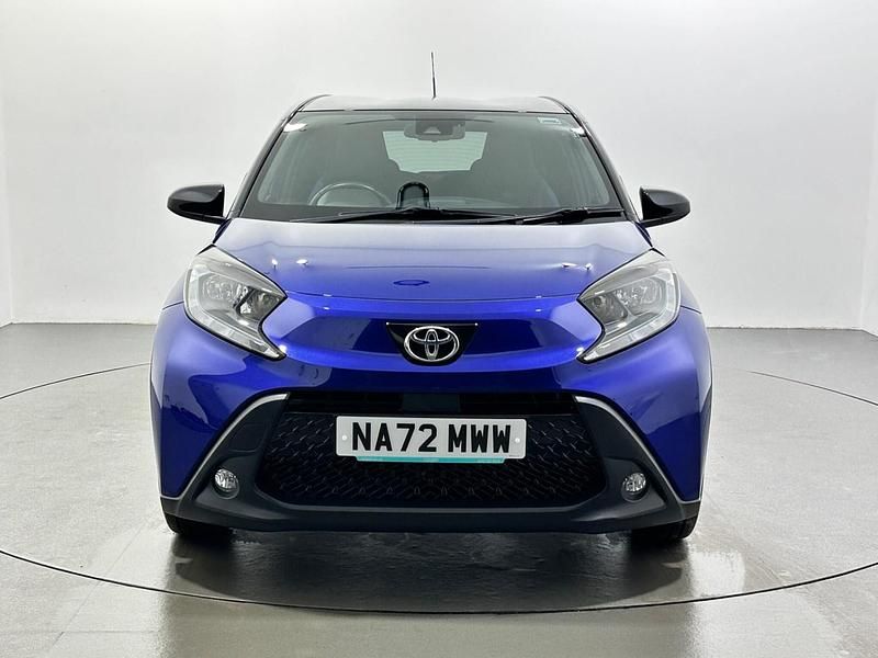 Used Toyota Aygo X 72 HP (52 kW) 2023 Blue SUV
