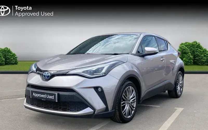 Used Toyota C-HR 122 HP (89 kW) 2022 Silver SUV
