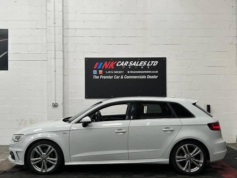 Used Audi A3 Sportback S-Line 150 HP (110 kW) 2014 White Hatchback